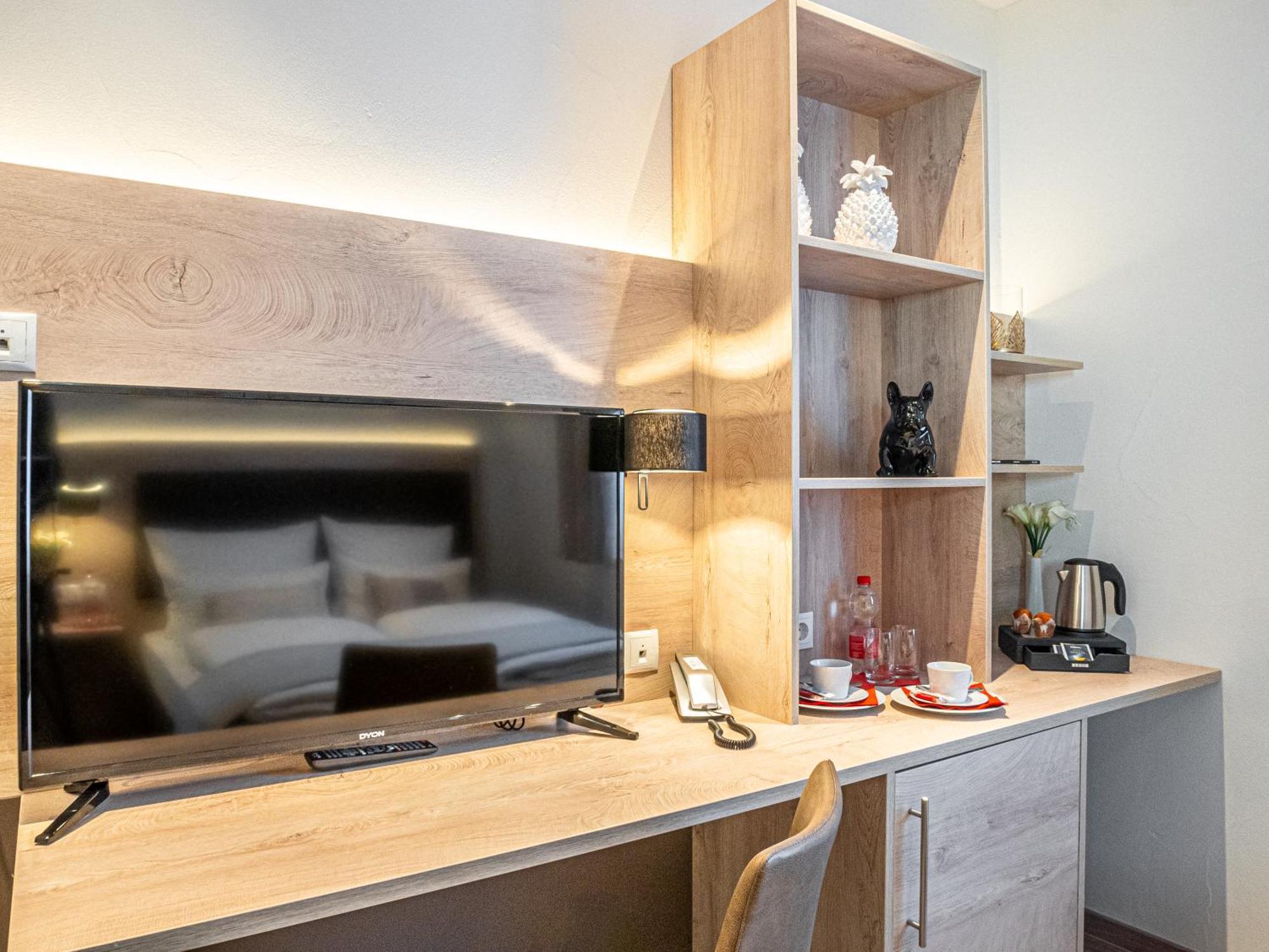 Tdyhomes Hotel Ландштуль Экстерьер фото