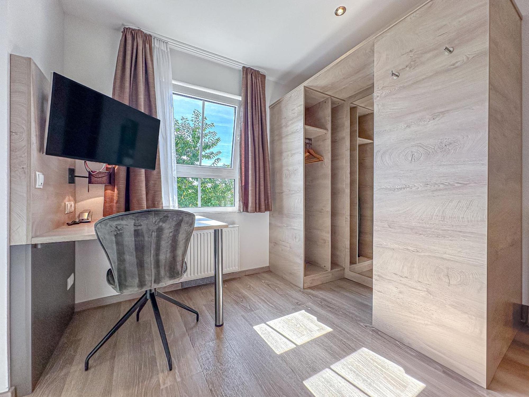 Tdyhomes Hotel Ландштуль Экстерьер фото